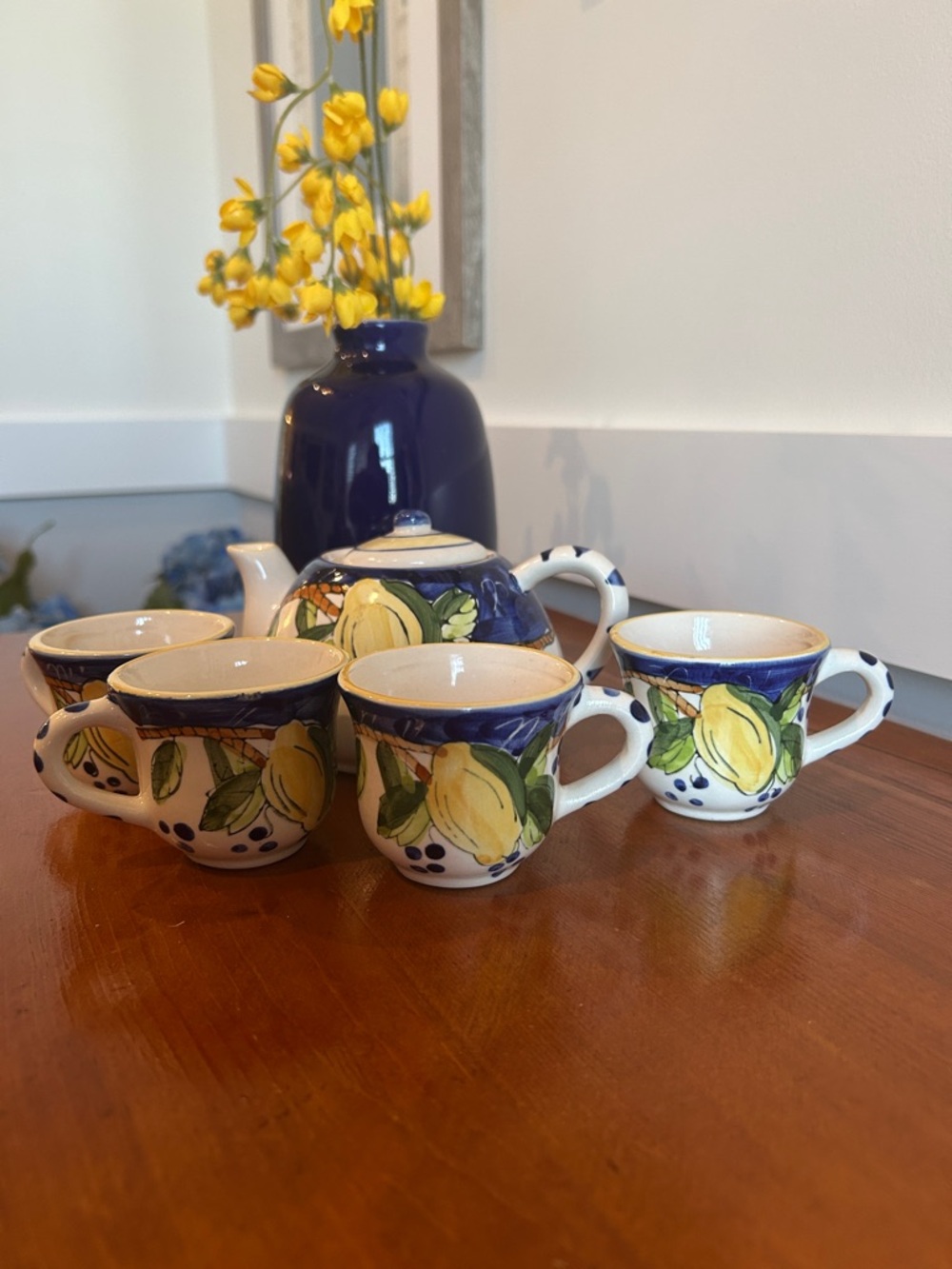 Ceramic Teapot and 4 cups Miniature Hand painted Lemon design Vintage tea set - Picture 2 of 9